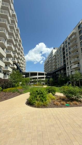 Apartament cu 3 camere decomandat în Baza 3