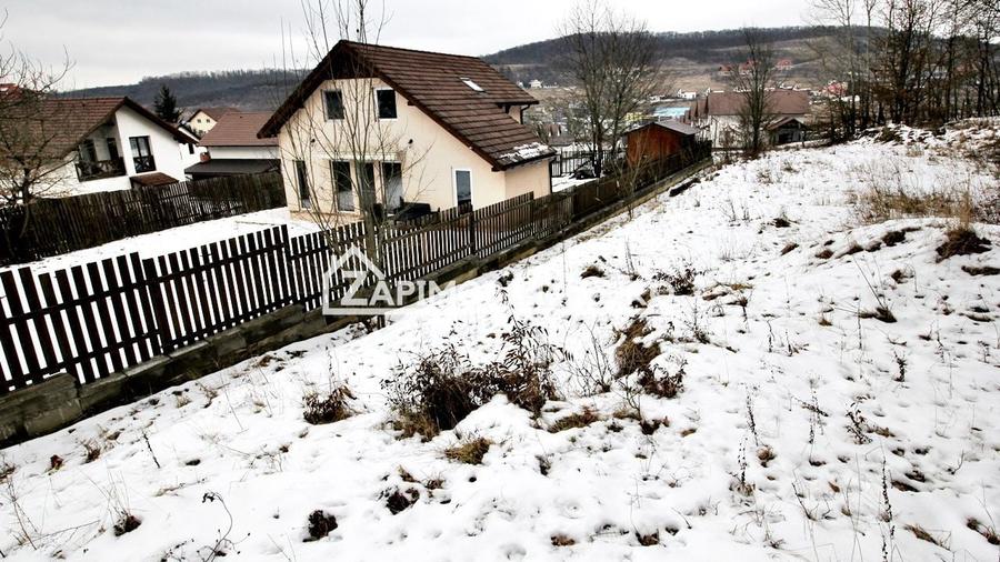 Teren Construcții intravilan de 800 mp, în Corunca