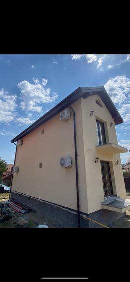 Casă cu 4 camere în Central