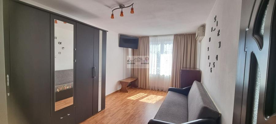 Apartament cu 2 camere decomandat, mobilat în Est