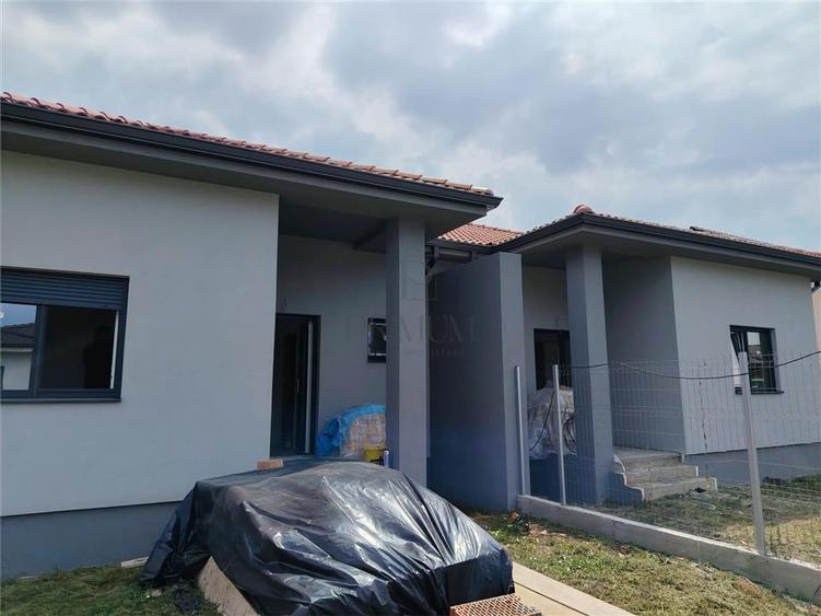 Duplex 4 camere - dormitor matrimonial - teren generos - 1