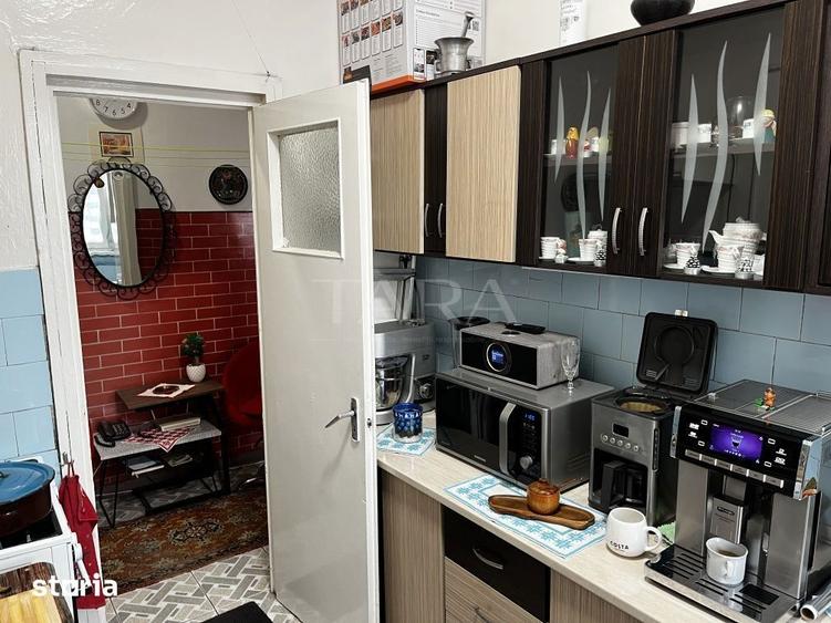 Apartament cu 3 camere, mobilat în Central