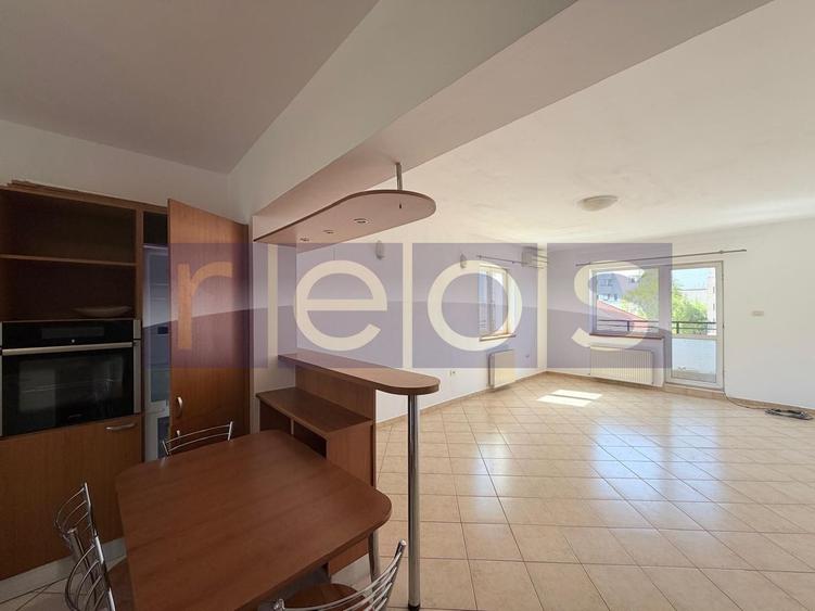 Apartament cu 4 camere în Șoseaua Nordului