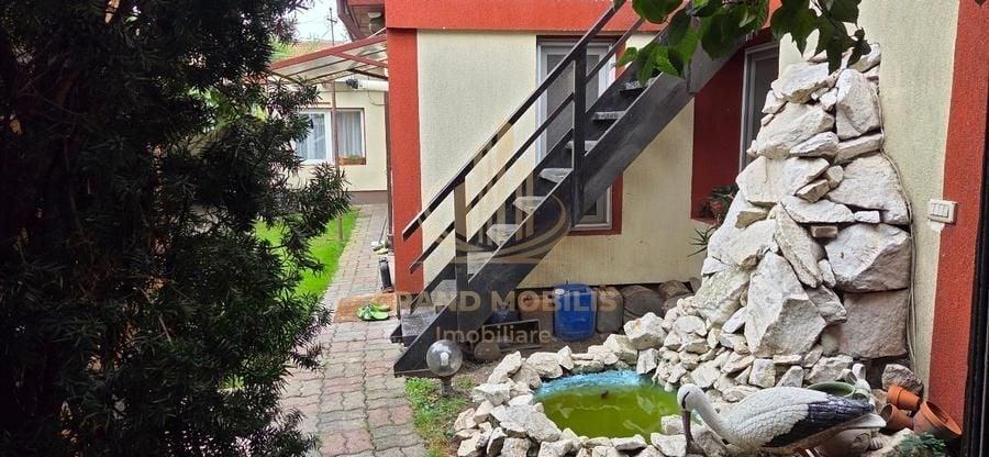 Casă individuală cu 4 camere cu Canalizare în Fratelia