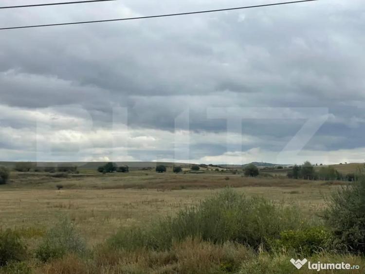 Teren de vanzare, 4.300 mp, zona Cornesti - Mihai Viteazu - Cornesti (Mihai Viteazu) (Cluj) - 1