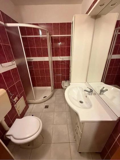 Apartament cu 2 camere semidecomandat în Olimpia-Stadion