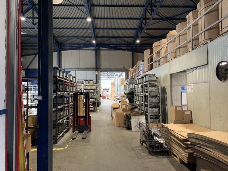 Spațiu industrial, de 14,000 mp, în Chiajna