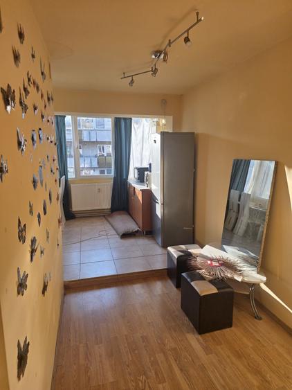 Apartament cu 2 camere decomandat în Budiu Mic