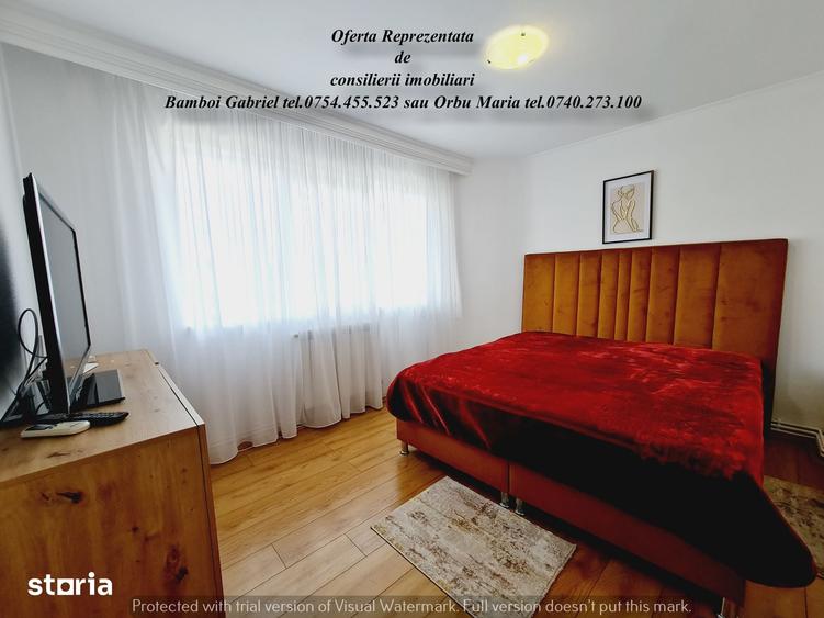 Apartament cu 4 camere decomandat în Piața Unirii