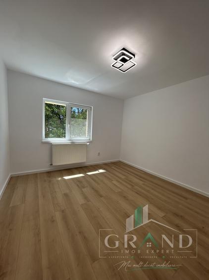Apartament cu 3 camere decomandat în Zorilor