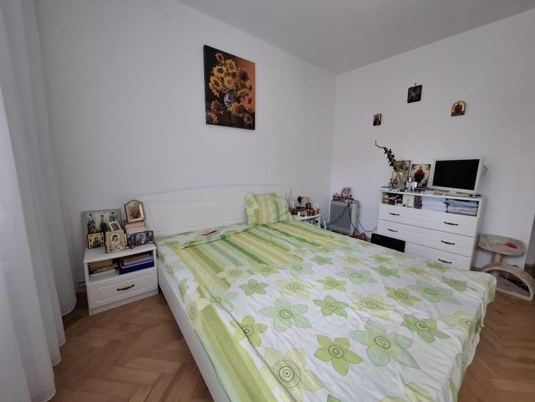 Apartament cu 3 camere decomandat, mobilat în Tomis Nord