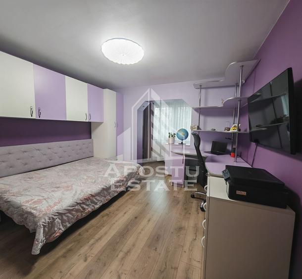 Apartament de vanzare, 4 camere, 2 bai, etajul 1, centrala proprie, Lipovei - 1