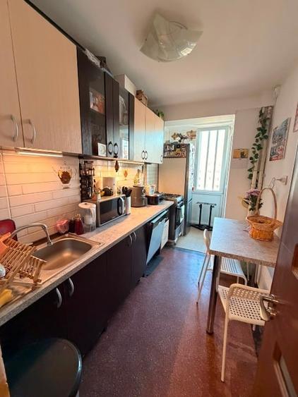 Apartament cu 2 camere semidecomandat, mobilat în Dorobanți