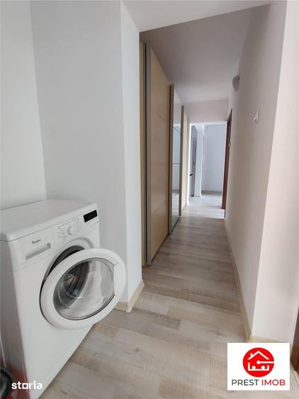 Apartament cu 2 camere decomandat în Cornișa