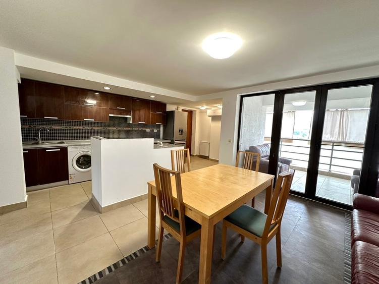 Apartament cu 3 camere decomandat în Bucium