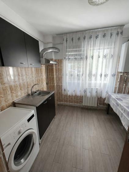 Apartament cu 2 camere nedecomandat în Central