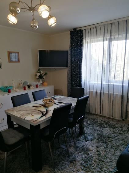Casă cu 3 camere decomandat cu Teren 1000 Mp în Bârnova