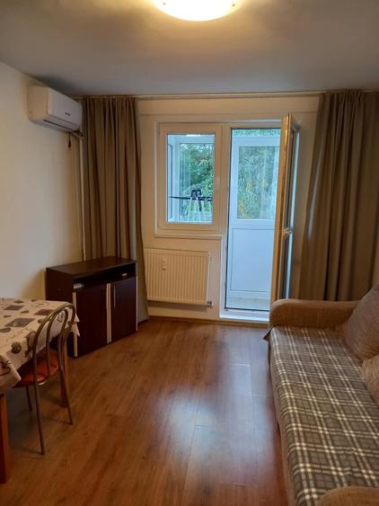 Apartament cu 2 camere decomandat în Drumul Taberei