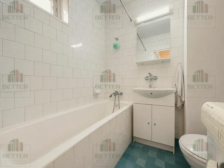 Apartament cu 3 camere semidecomandat în Titan