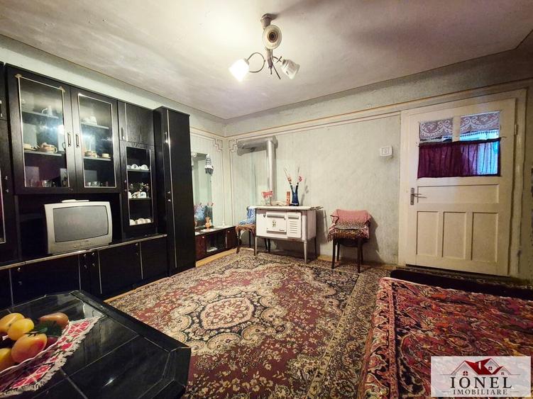 Casă individuală cu 3 camere cu Teren 1100 Mp în Henig
