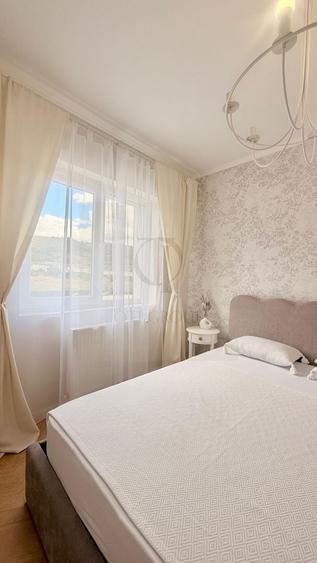 Apartament cu 3 camere semidecomandat în Florești