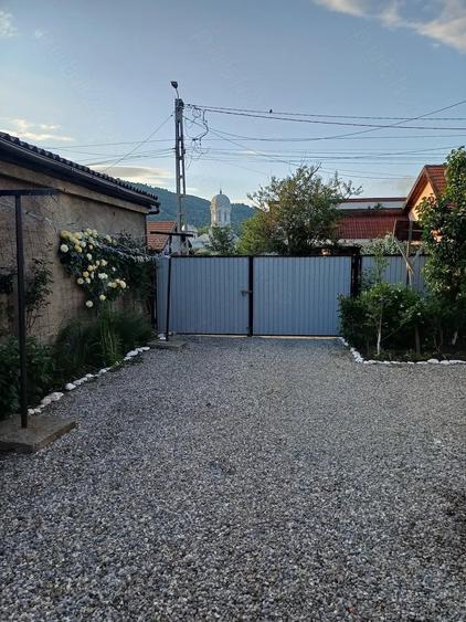 Casă cu Teren 322 Mp în Central