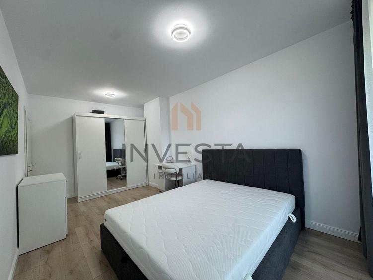 Apartament cu 3 camere semidecomandat, mobilat în Zorilor