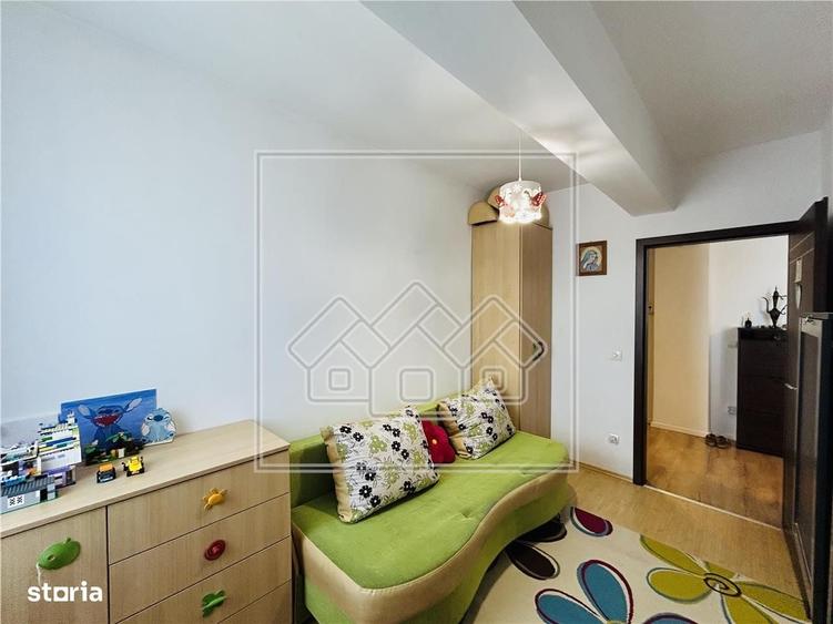 Apartament 3 camere, balcon, loc de parcare - Turnisor - 12