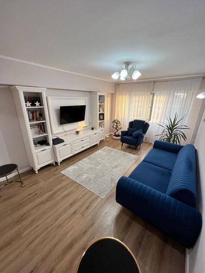 Apartament cu 3 camere decomandat în Ultracentral