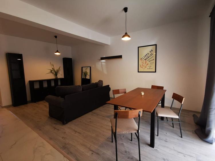 Apartament cu 2 camere semidecomandat, mobilat în Giroc