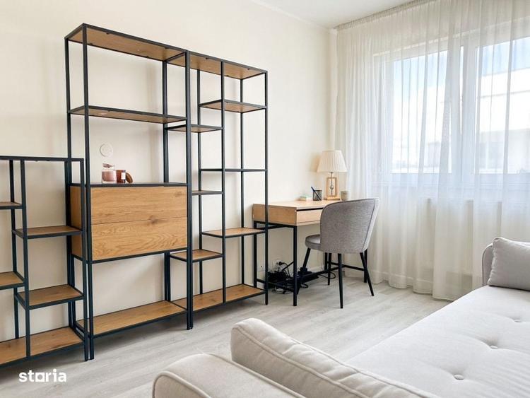 Apartament cu 4 camere semidecomandat în Central