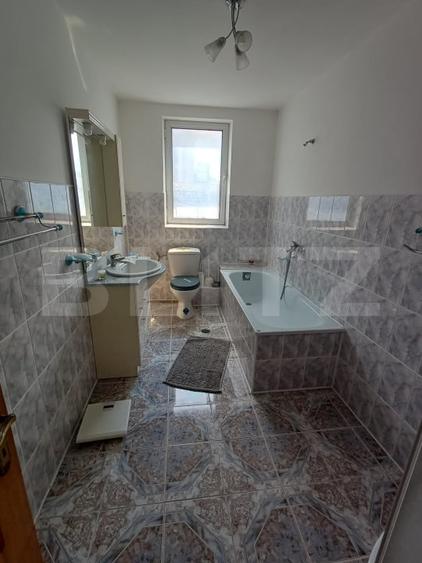 Casă cu 9 camere, mobilată și utilată, 396 mp, Suceava - 15