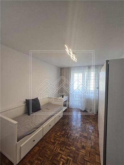 Apartament cu 2 camere, mobilat si utilat - Zona Cedonia - 2