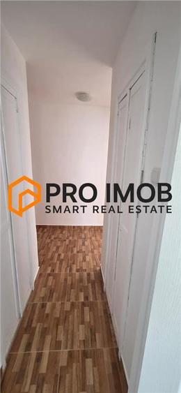 Apartament cu 2 camere semidecomandat în 1 Decembrie