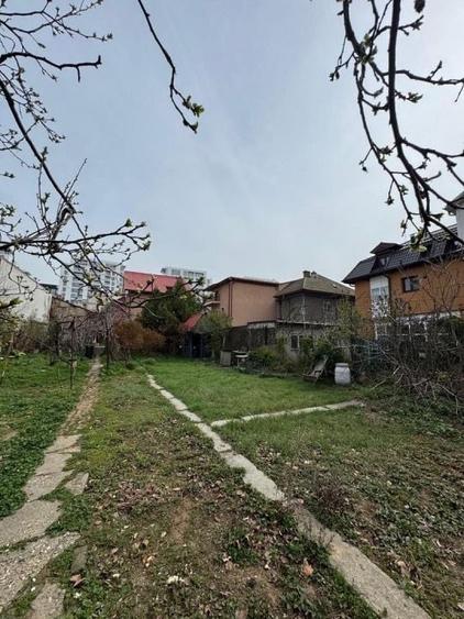 Teren Construcții intravilan de 1553 mp, în 13 Septembrie