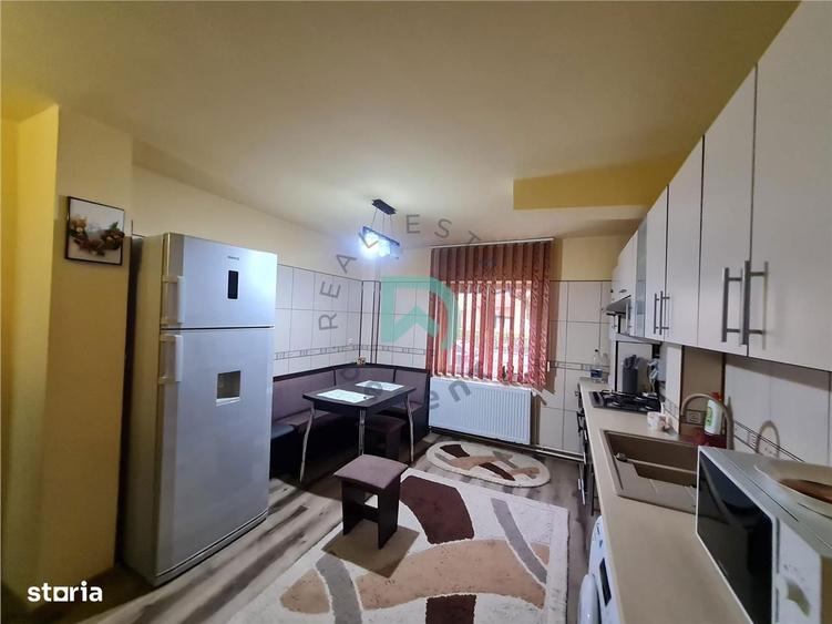 Apartament cu 2 camere decomandat, mobilat în Valea Cetății