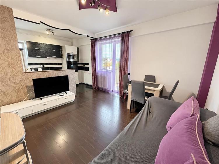 Apartament cu 3 camere decomandat, mobilat în Turnișor