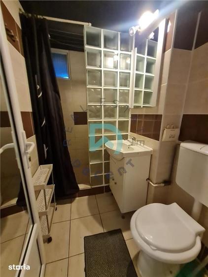Garsonieră decomandată în Astra