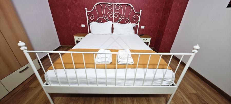 Apartament cu 2 camere decomandat, mobilat în Complex Studențesc