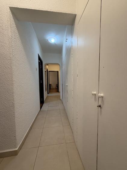 Apartament cu 3 camere decomandat, mobilat în Drumul Taberei