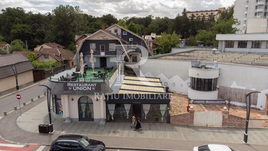 Casă cu 9 camere cu Canalizare în Băile Felix