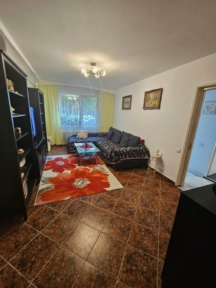 Apartament cu 4 camere în Baicului