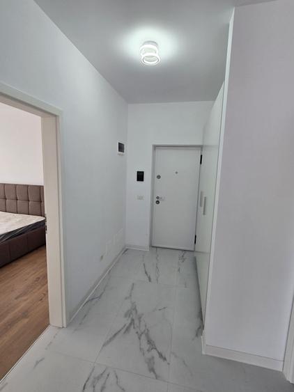 Apartament cu 2 camere semidecomandat în Petrești