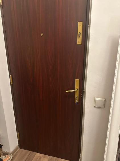 Apartament cu 2 camere decomandat în P-ța Universității