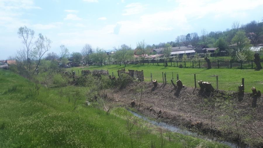 Teren Construcții extravilan de 860 mp, în Simeria
