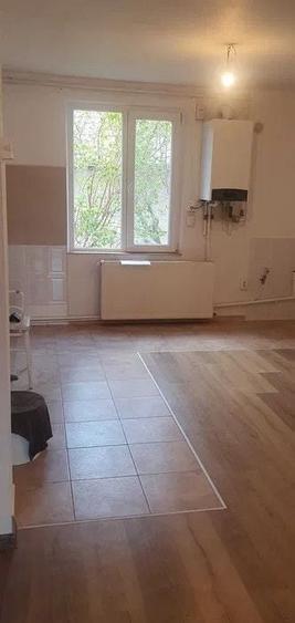 Apartament cu 4 camere în Craiter