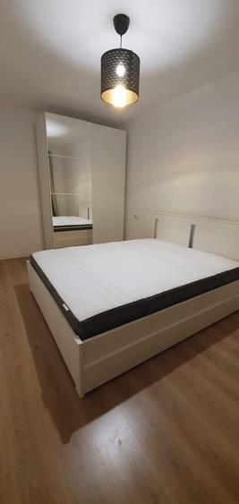 Apartament cu 3 camere decomandat în Exterior Vest