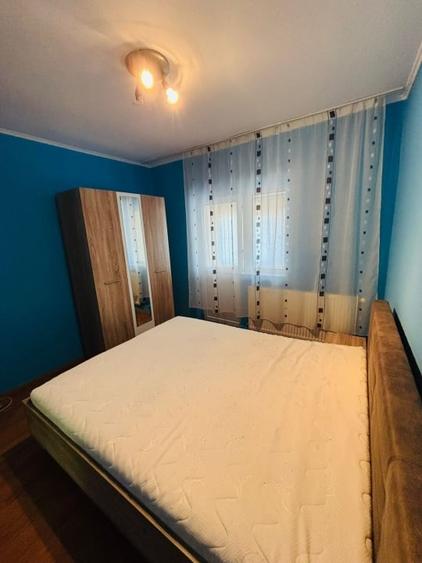 Apartament cu 3 camere semidecomandat, mobilat în Popas Păcurari
