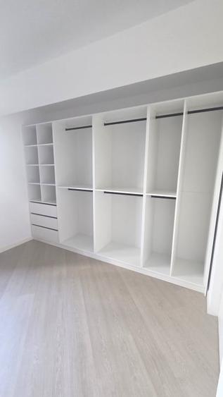Apartament cu 3 camere semidecomandat, mobilat în Pipera