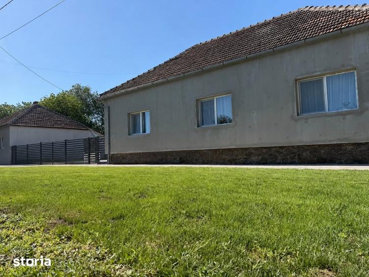 Casa de Vanzare la Cheie in Orasul Ineu Jud Arad, Teren 1439 mp. - 8